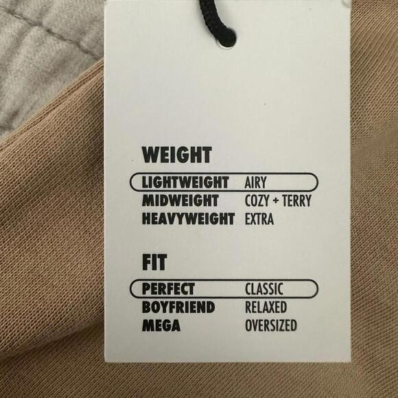 NWT Aritzia TNA Airy Fleece Perfect High Rise Sweat Shorts Size Small Sand Bluff - Picture 3 of 5